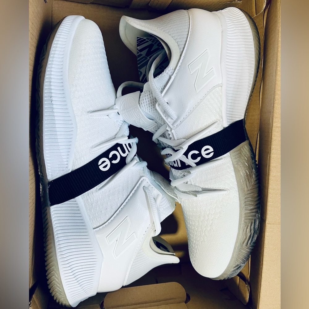 New Balance - Picture 7 of 7